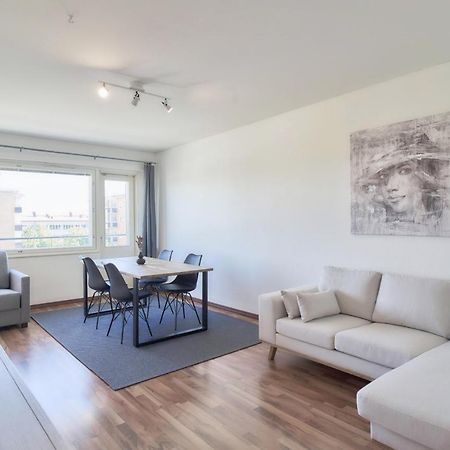 Norden Homes Turku 2-Bedroom Nordic Apartment Екстериор снимка